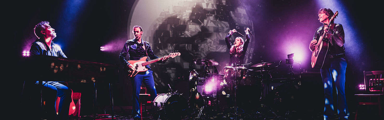 LOVE - Das Mundart-ABBA-Tribute